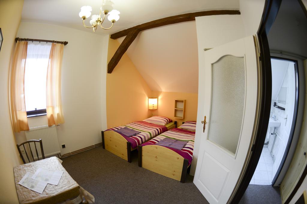 Penzion Ve Dvorku Cesky Krumlov Ngoại thất bức ảnh
