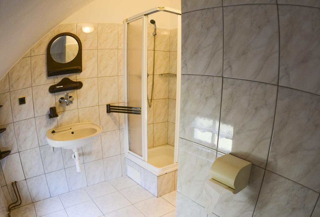 Penzion Ve Dvorku Cesky Krumlov Ngoại thất bức ảnh